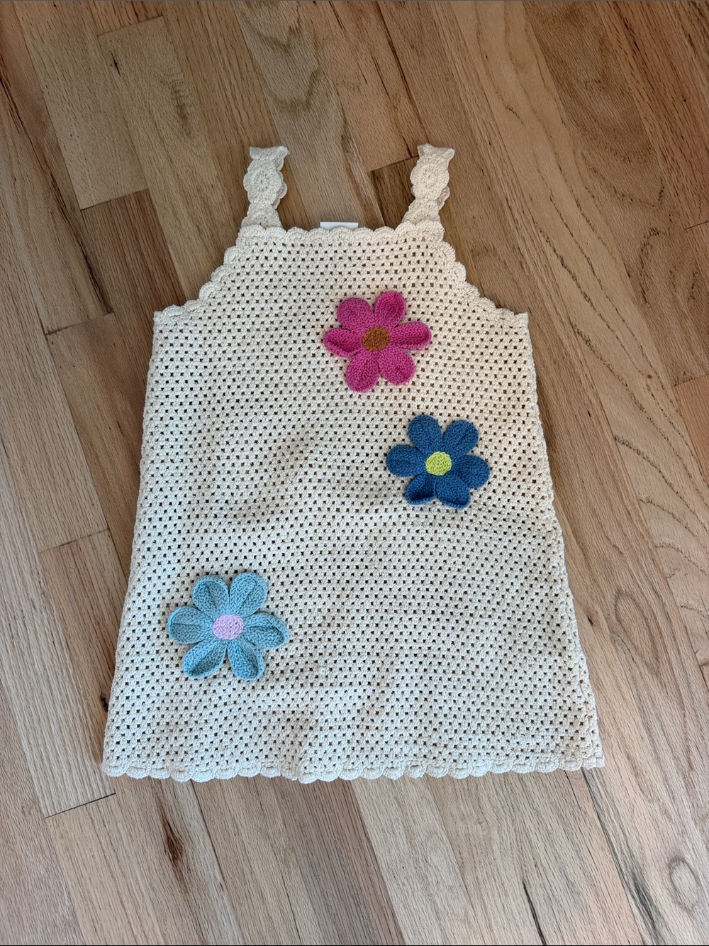 Zara girls Cream Crochet Dress with Pink, Blue & Light Blue Flower Appliqué 5T